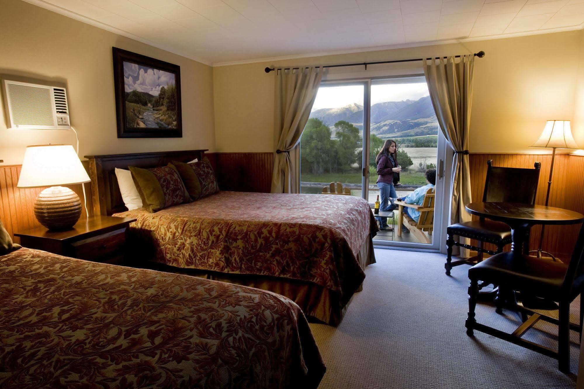 Yellowstone Valley Lodge, Ascend Hotel Collection Pray Dış mekan fotoğraf