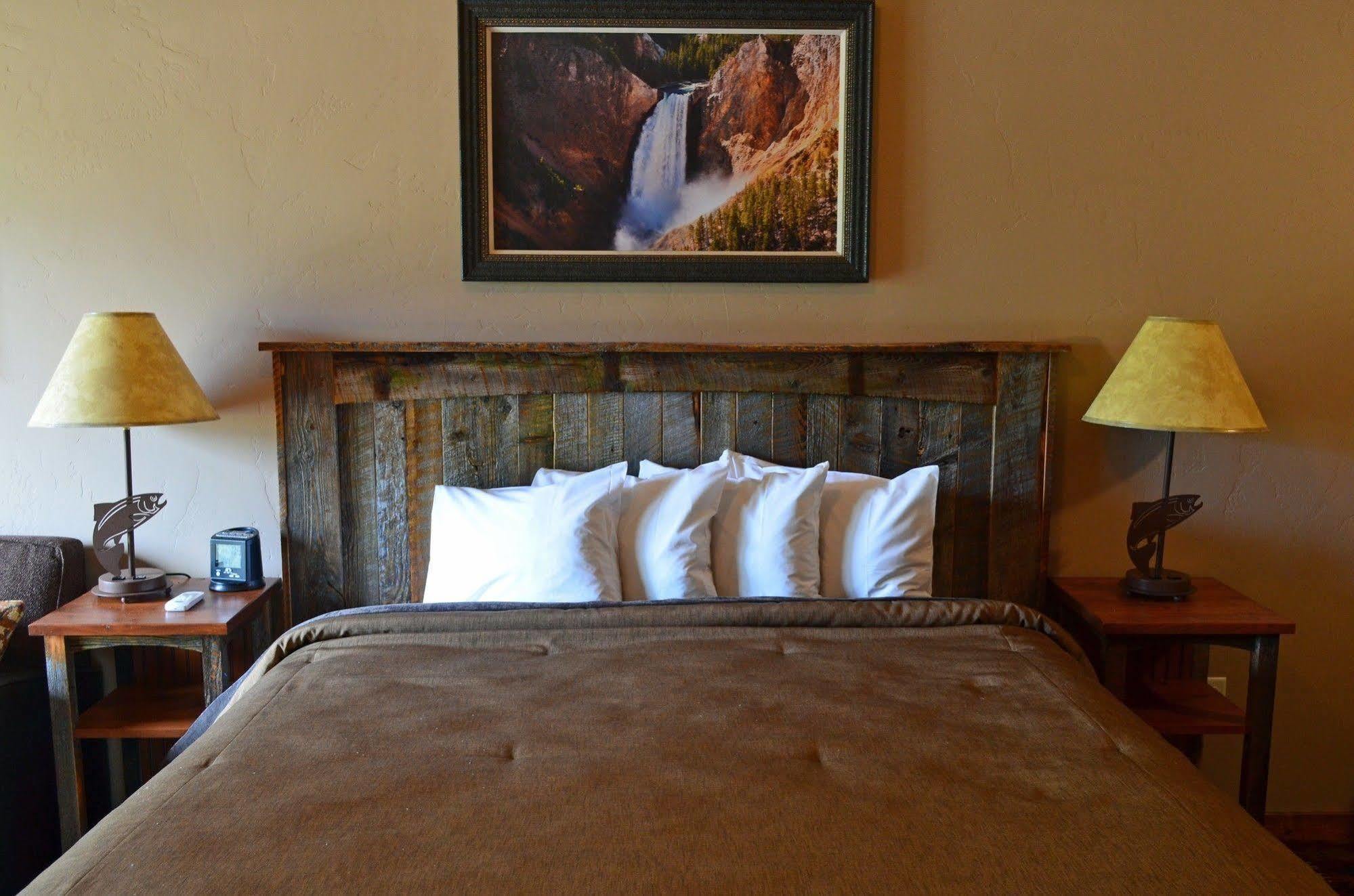 Yellowstone Valley Lodge, Ascend Hotel Collection Pray Dış mekan fotoğraf